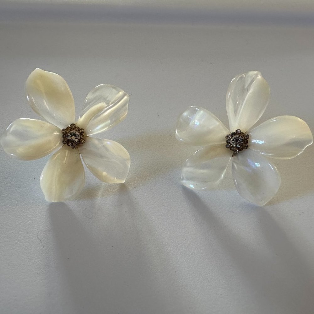 Lucite Flower Earrings